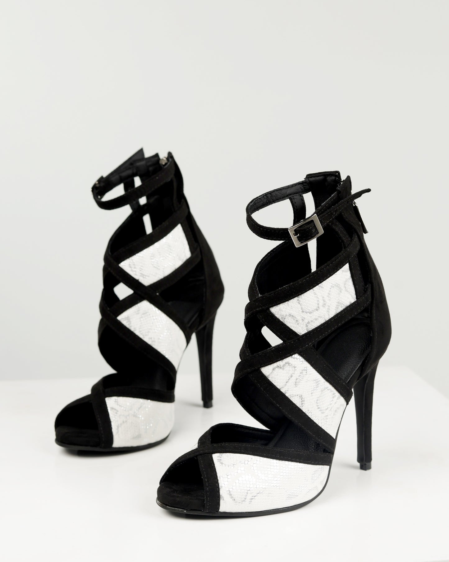 Norma Leopardo Blanco