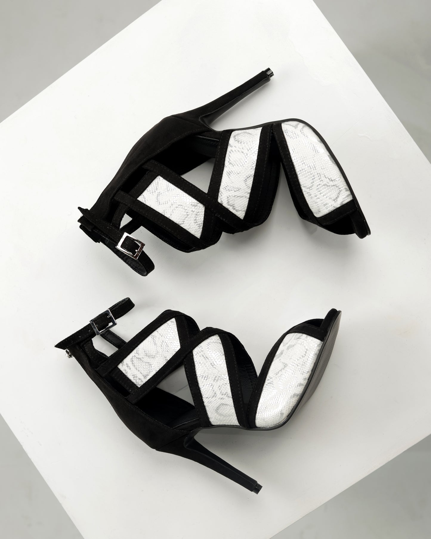 Norma Leopardo Blanco